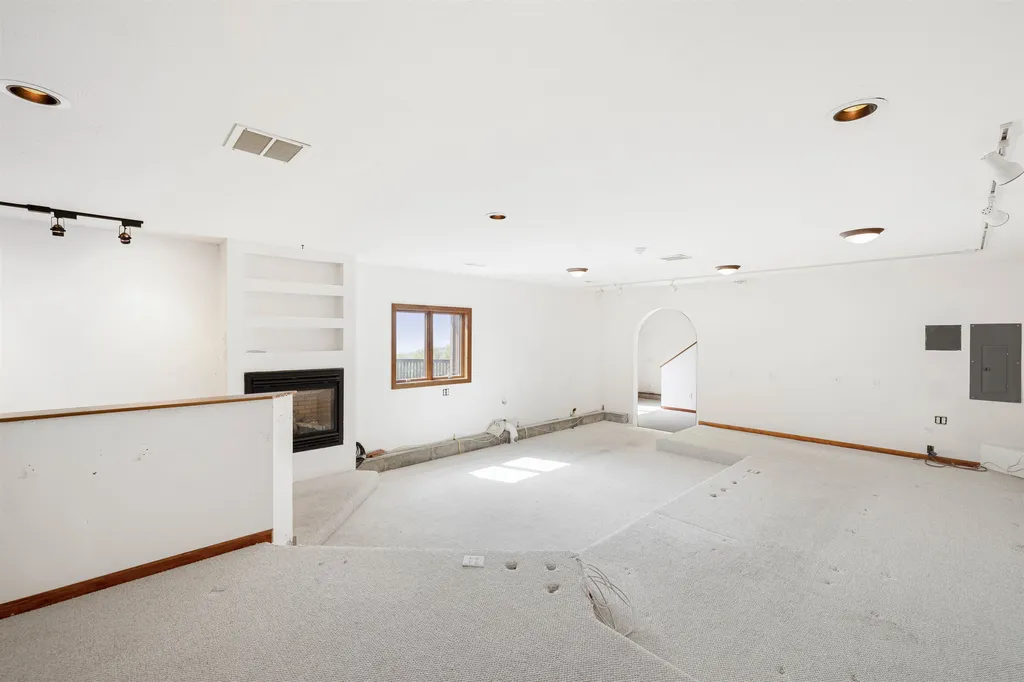 31 Abnaki Trail Campton NH 03223