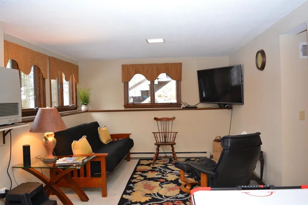 60 College Overlook Grantham NH 03753