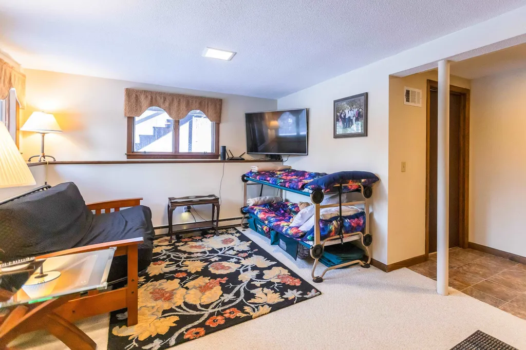 60 College Overlook Grantham NH 03753