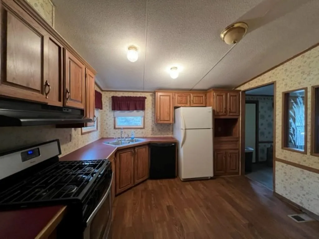 45 Mountainview Road Swanzey NH 03446