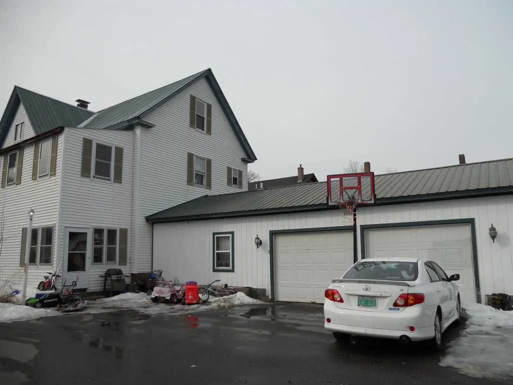 25 West Terrace Street Claremont NH 03743