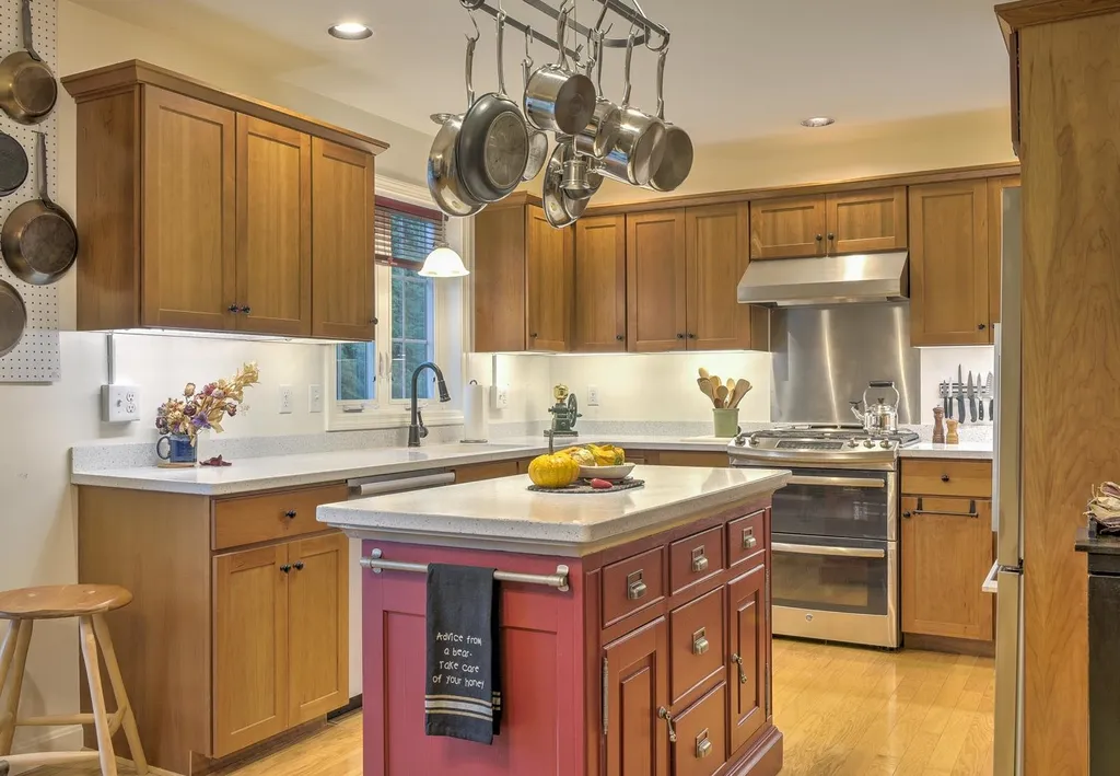 46 Queens Road Keene NH 03431