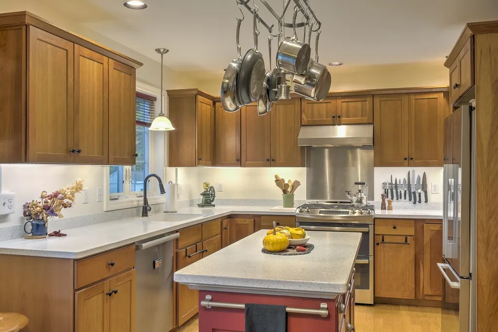 46 Queens Road Keene NH 03431