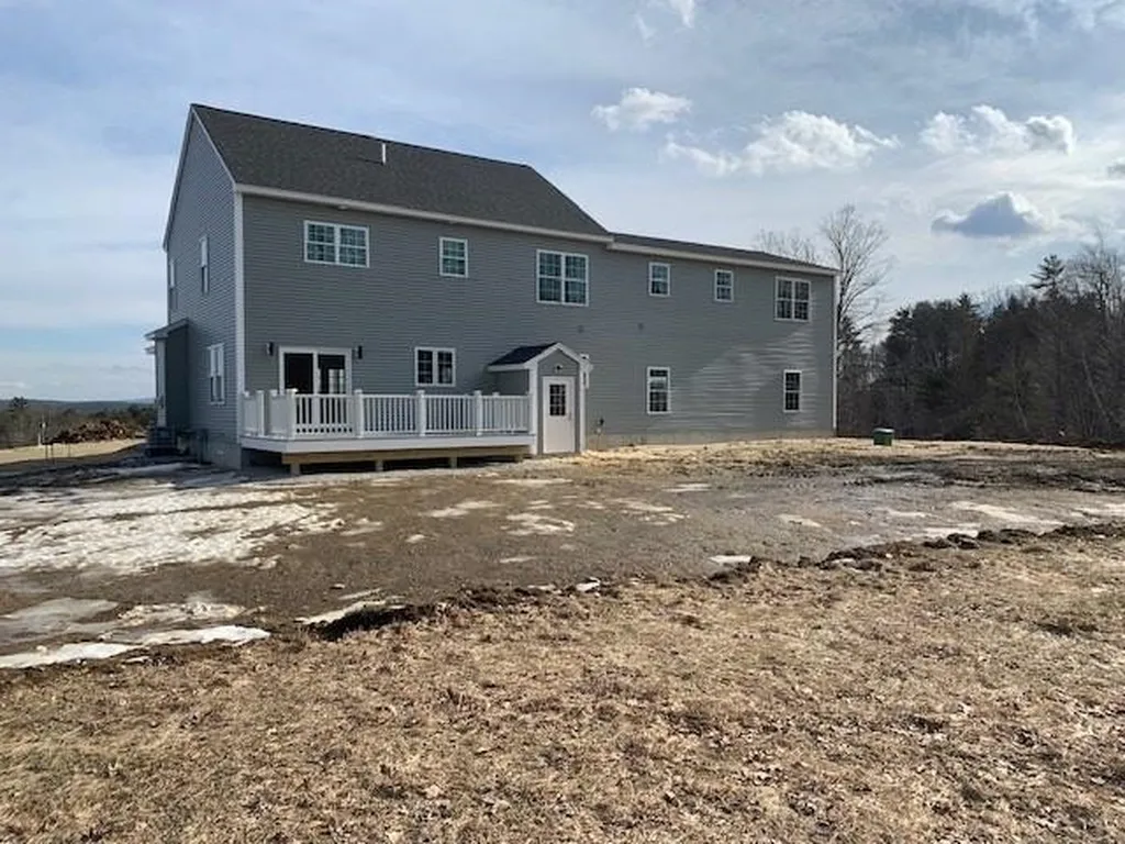 72 Flagg Road Loudon NH 03307