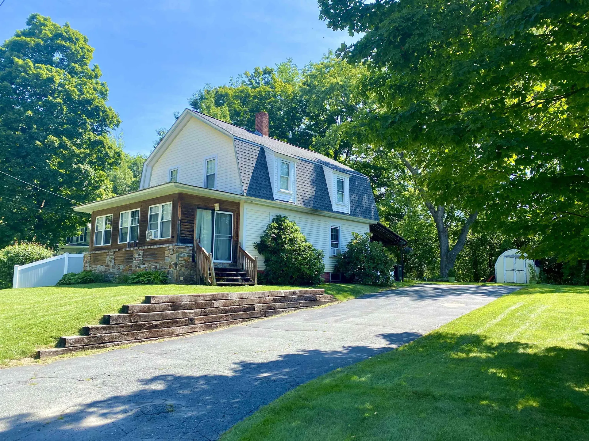 17 Dartmouth Street Claremont NH 03743