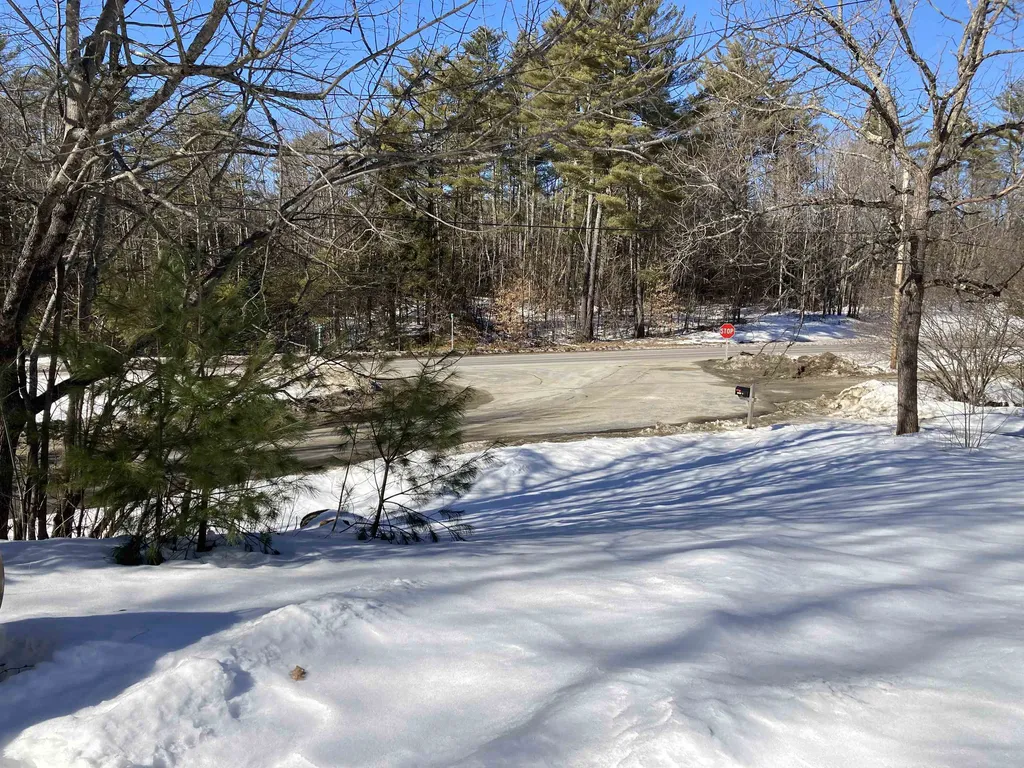 9 Tunnel Road Grafton NH 03240