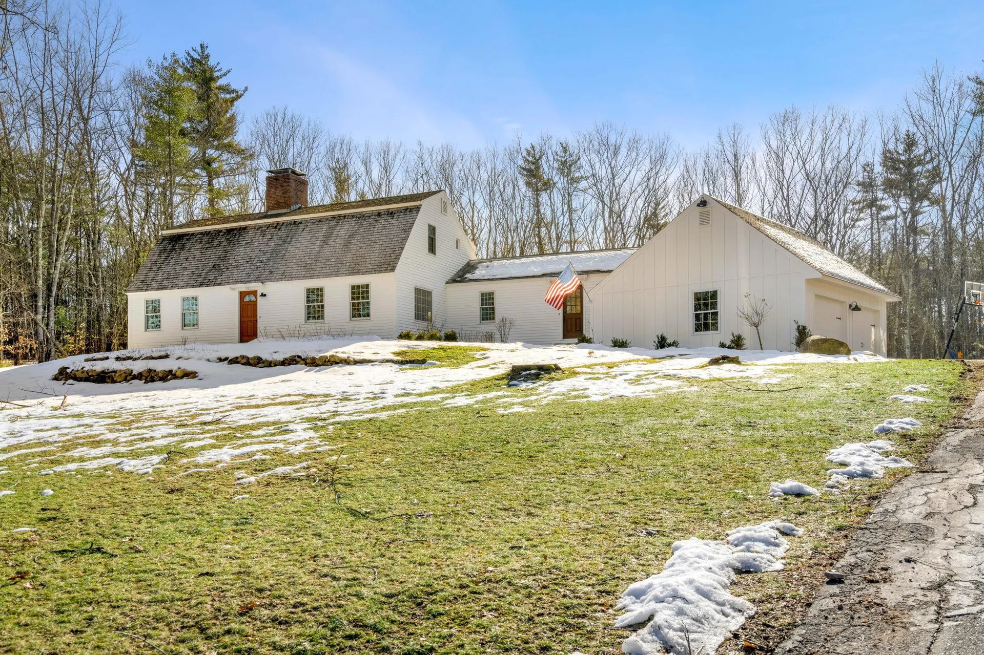 13 Darby Lane Bedford NH 03110