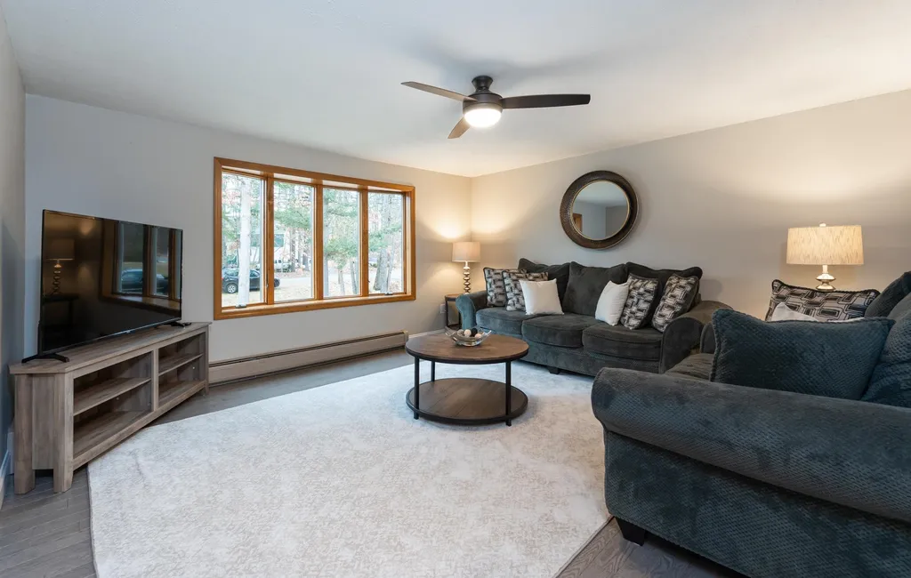 89 Talent Road Litchfield NH 03052