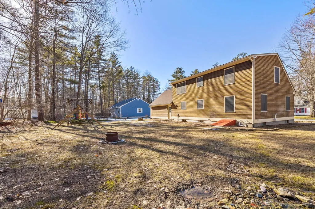 10 Cottage Circle Lebanon NH 03784