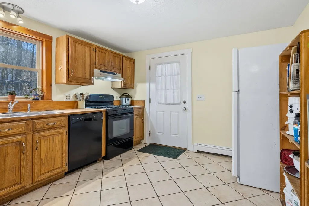 10 Cottage Circle Lebanon NH 03784