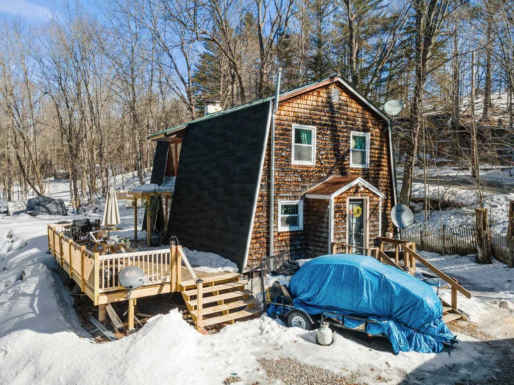 17 New Colony Road Orange NH 03741