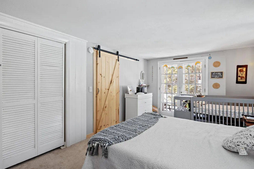 17 New Colony Road Orange NH 03741