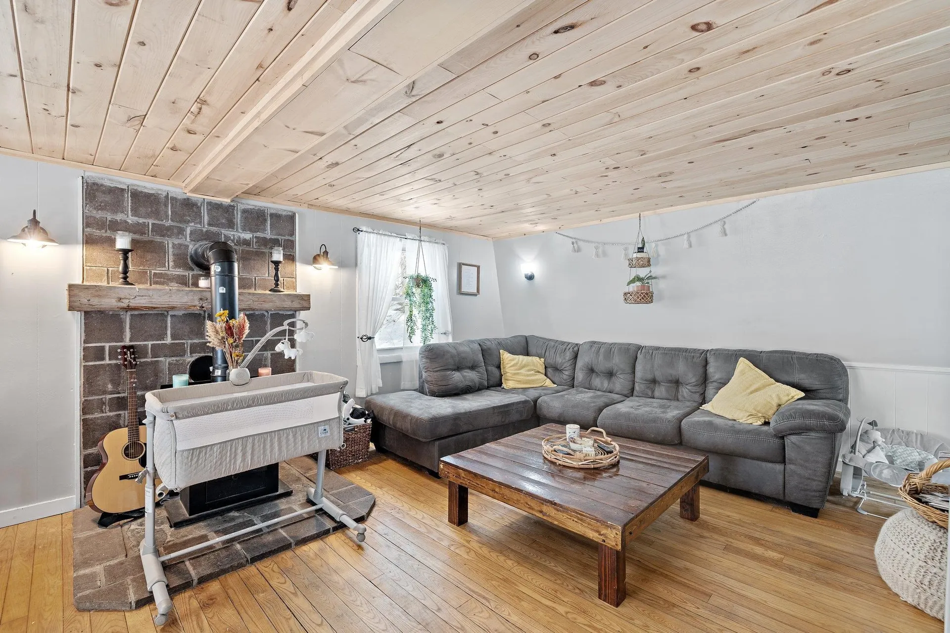 17 New Colony Road Orange NH 03741