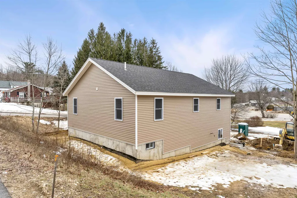46 Clark Street Pittsfield NH 03263