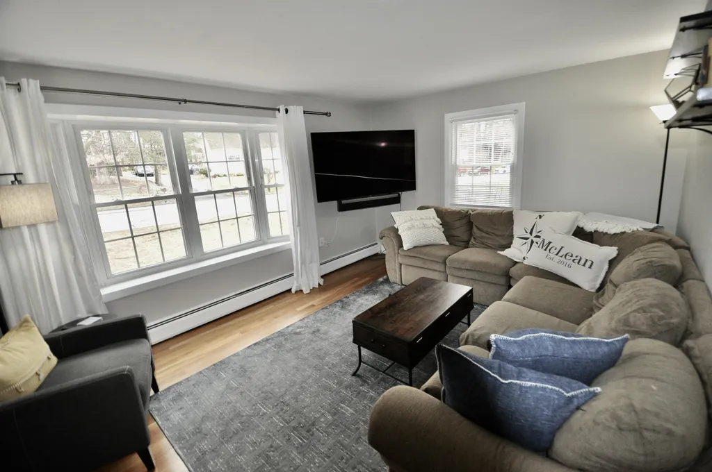 14 Timberline Drive Nashua NH 03062