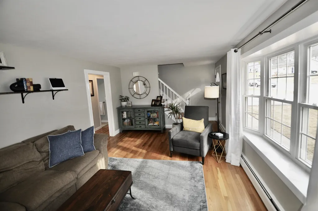 14 Timberline Drive Nashua NH 03062