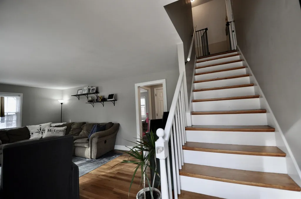 14 Timberline Drive Nashua NH 03062
