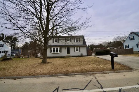 14 Timberline Drive Nashua NH 03062