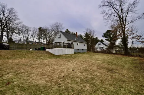 14 Timberline Drive Nashua NH 03062