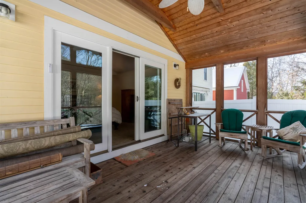 82 Palisades Street Stowe VT 05672