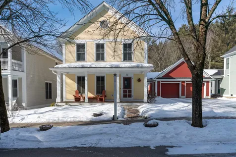 82 Palisades Street Stowe VT 05672