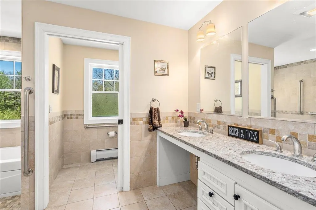 164 Bartlett Drive Weare NH 03281