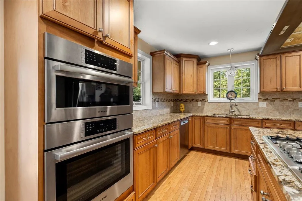 164 Bartlett Drive Weare NH 03281
