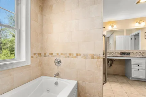 164 Bartlett Drive Weare NH 03281