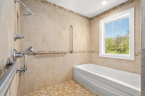 164 Bartlett Drive Weare NH 03281