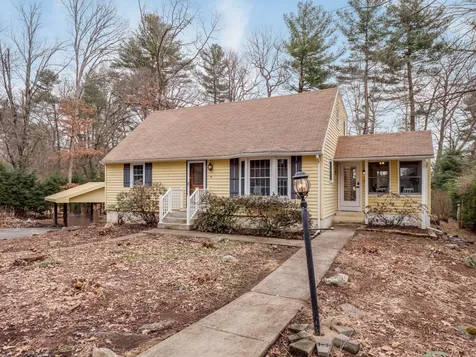 4 Madison Drive Hudson NH 03051