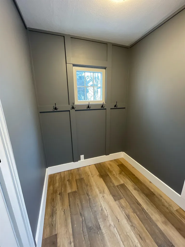 239 North Main Street Wolfeboro NH 03894