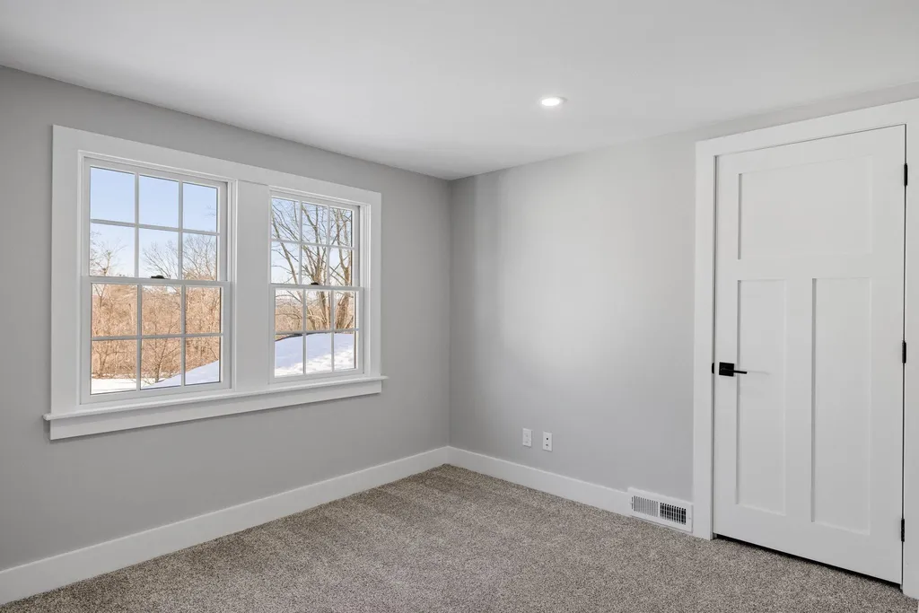 239 North Main Street Wolfeboro NH 03894