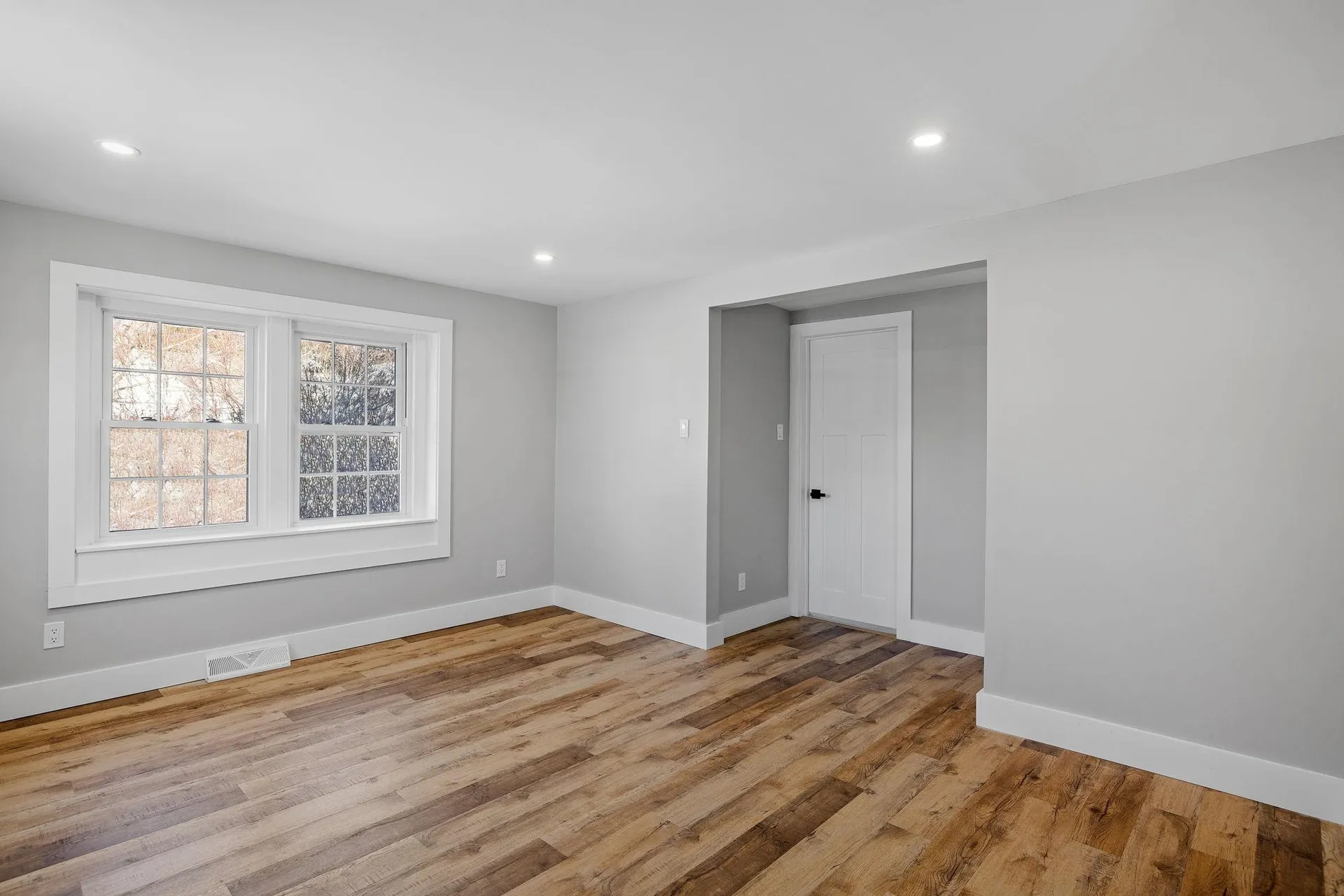 239 North Main Street Wolfeboro NH 03894