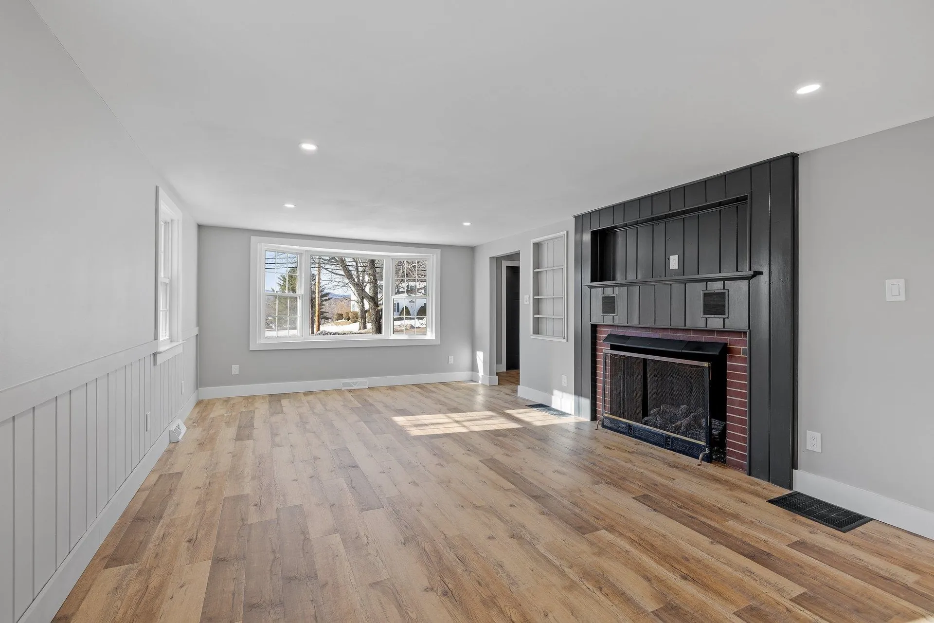 239 North Main Street Wolfeboro NH 03894