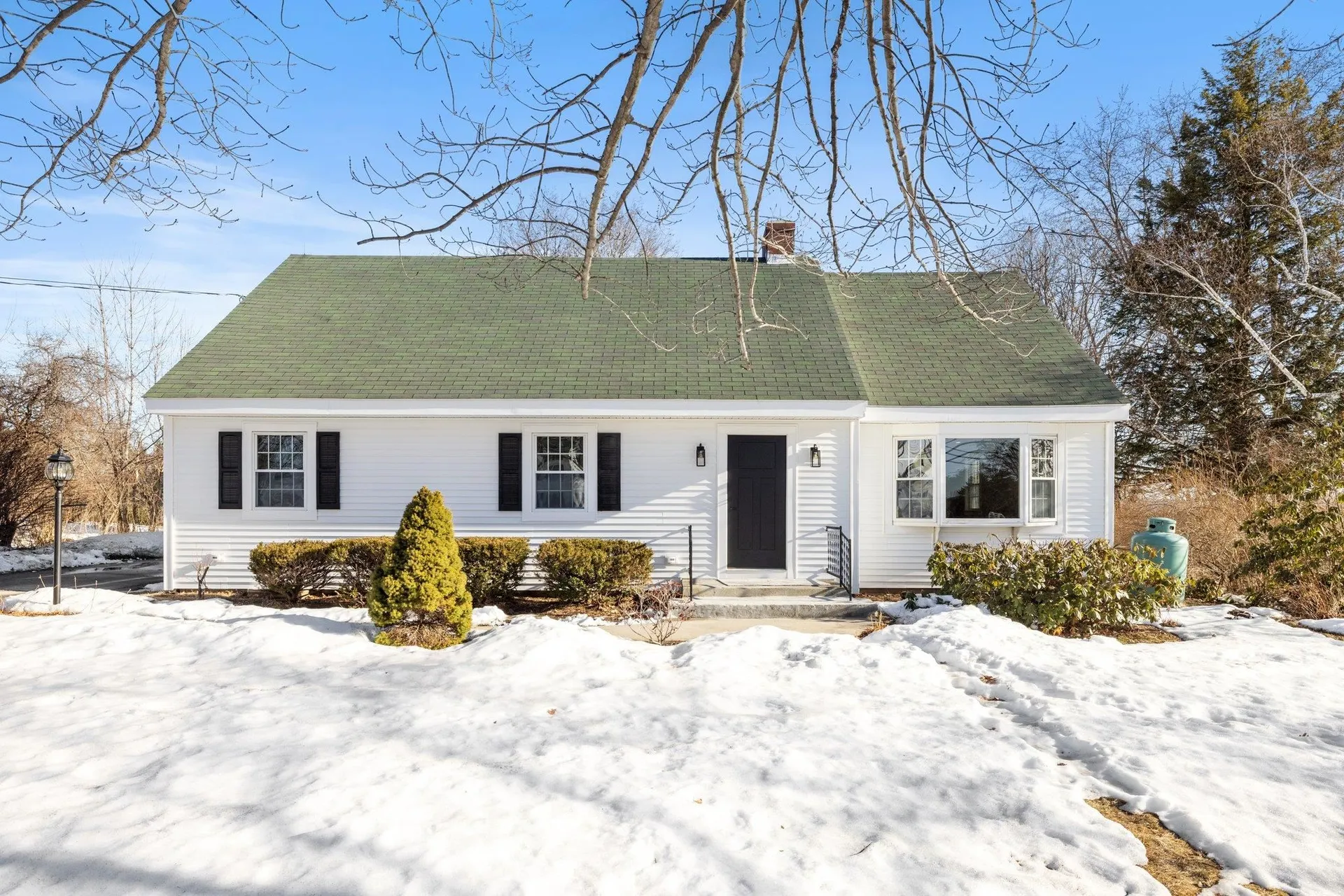 239 North Main Street Wolfeboro NH 03894