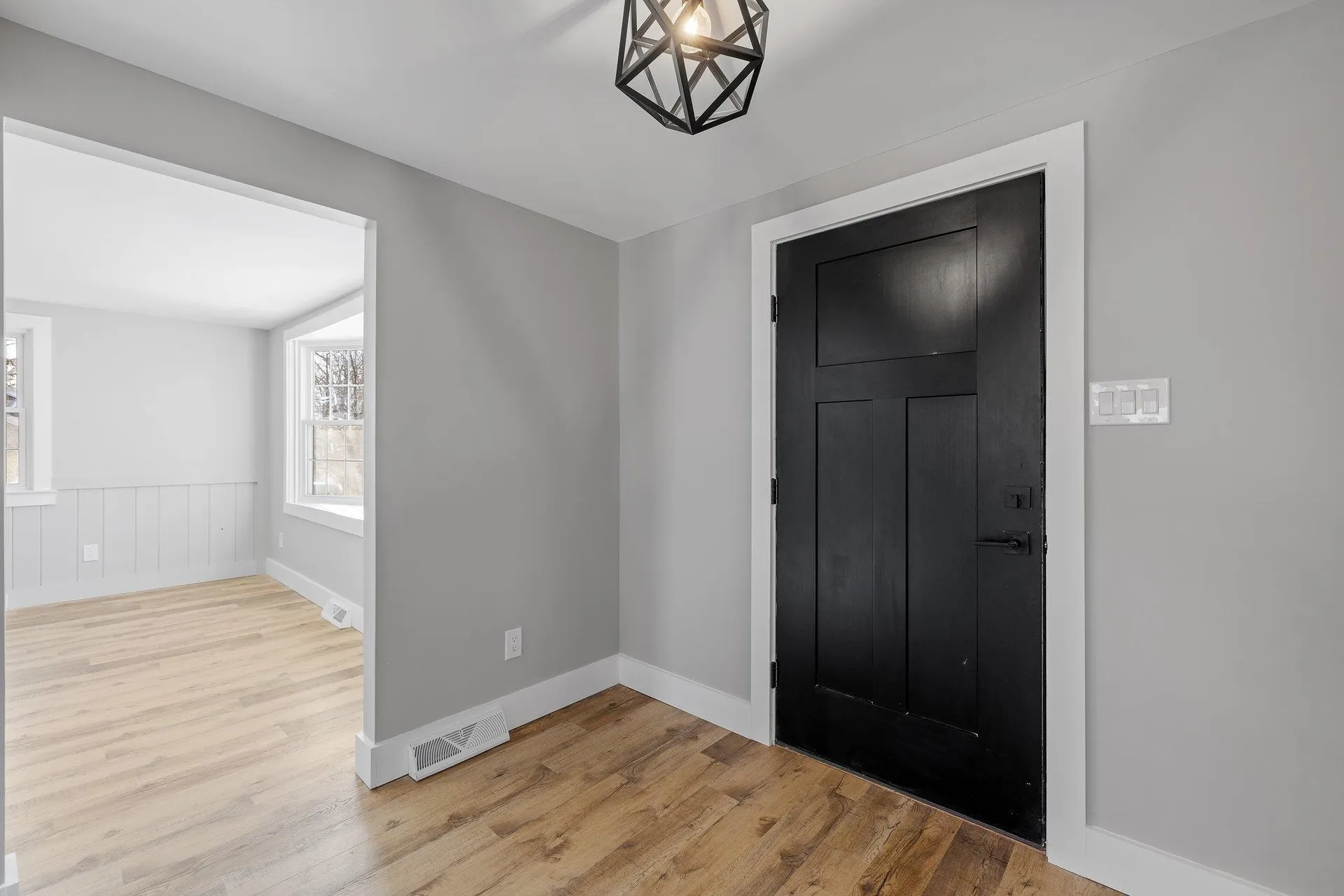 239 North Main Street Wolfeboro NH 03894