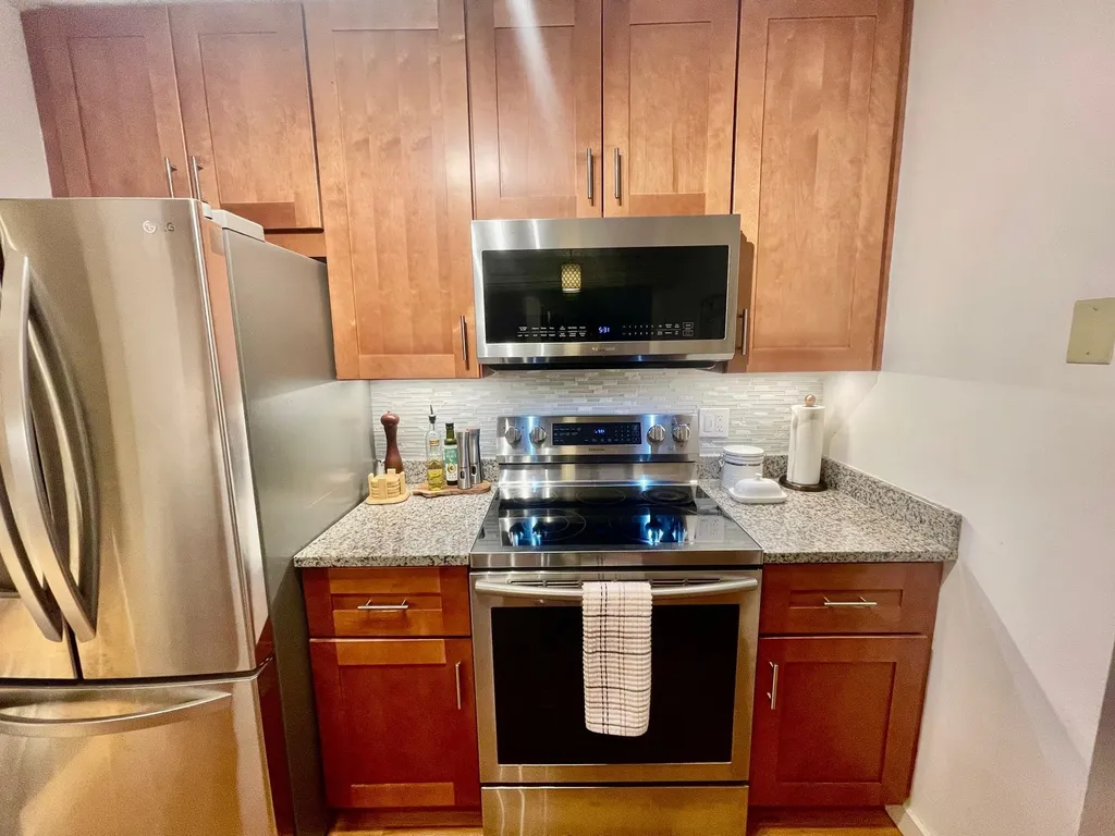 106 Brook Hollow Hanover NH 03755
