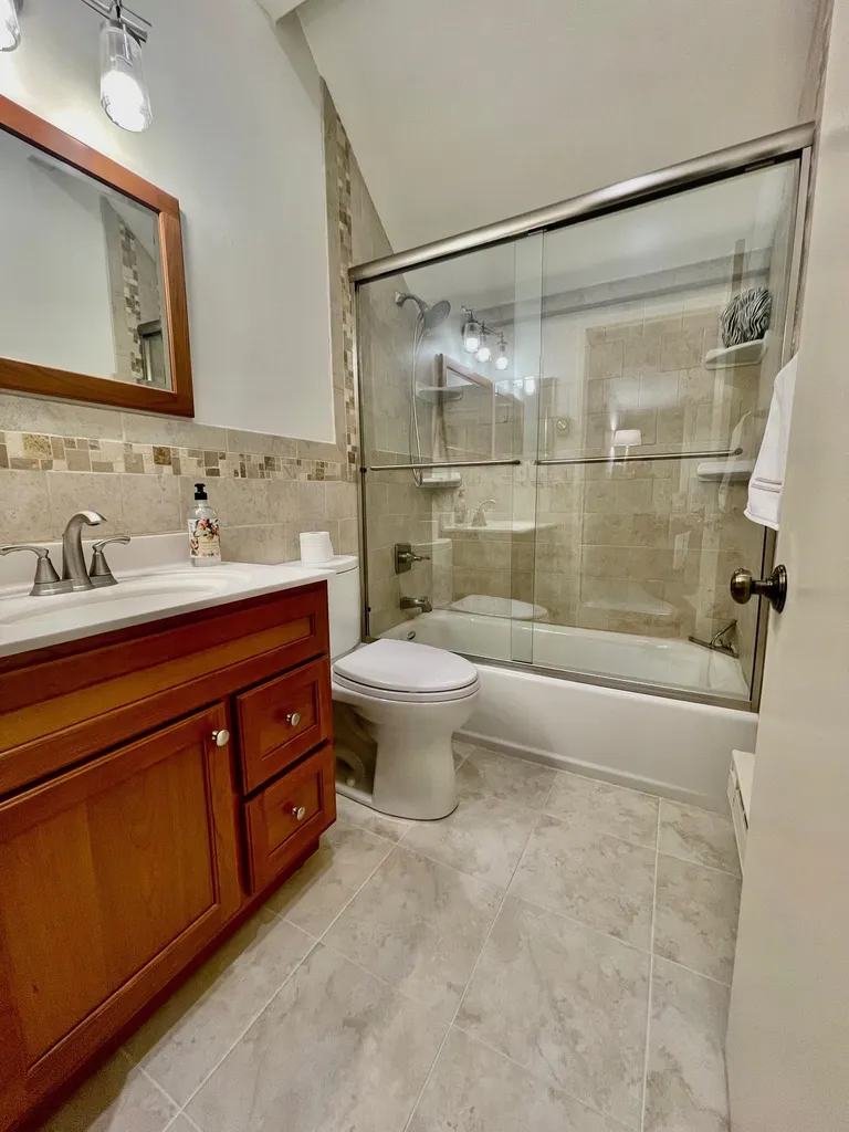 106 Brook Hollow Hanover NH 03755