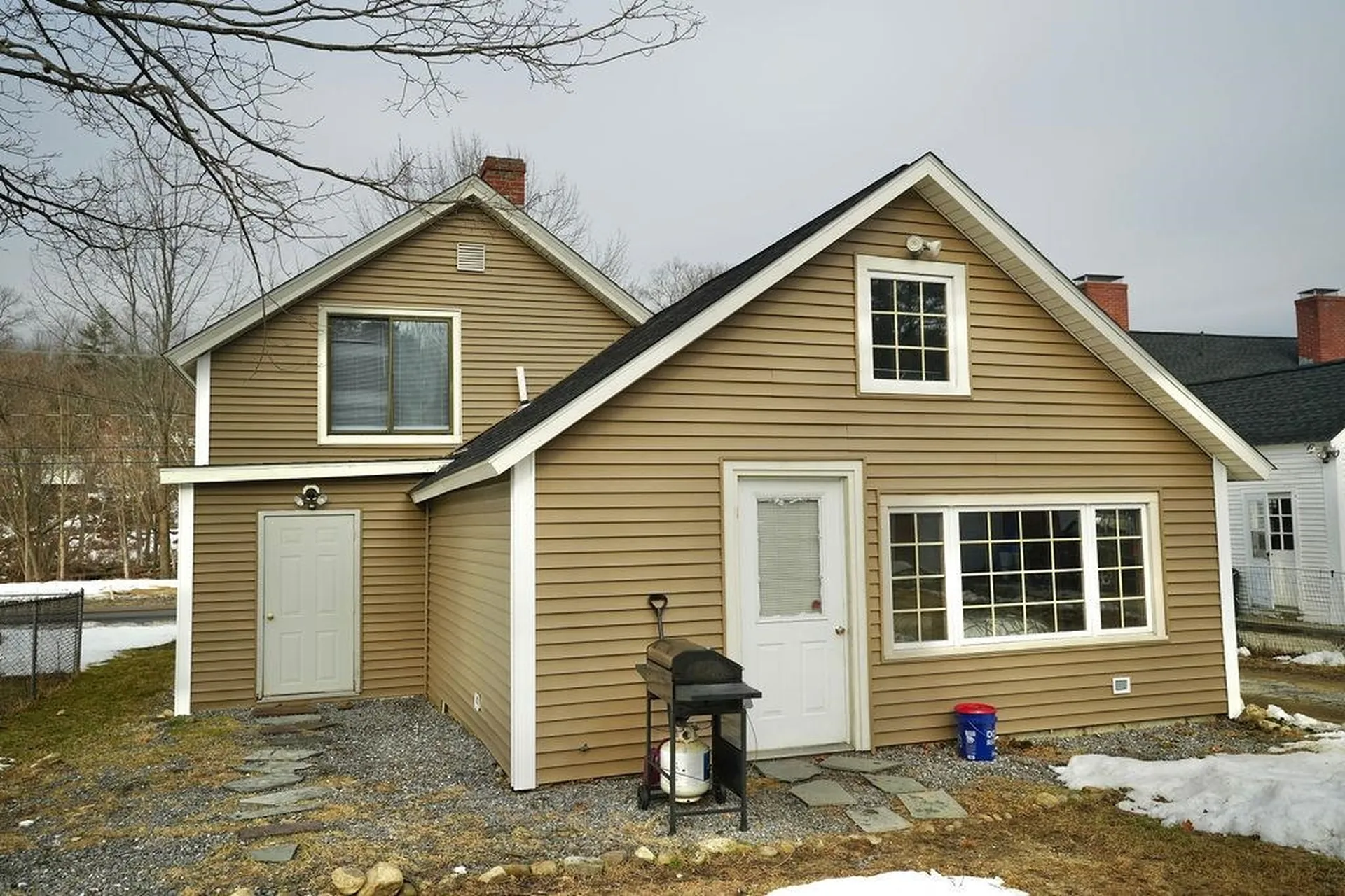 12 River Road New Boston NH 03070