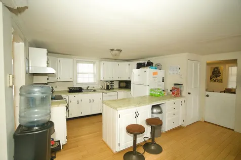 12 River Road New Boston NH 03070