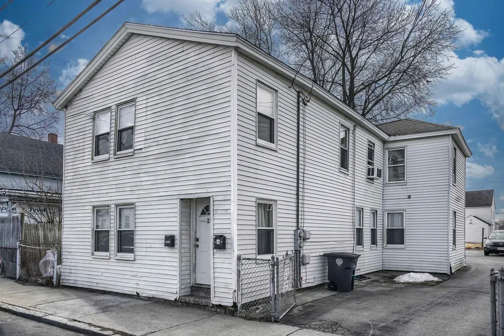 23 Ash Street Nashua NH 03060