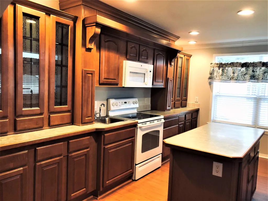 35 Sawmill Ridge Sandown NH 03873