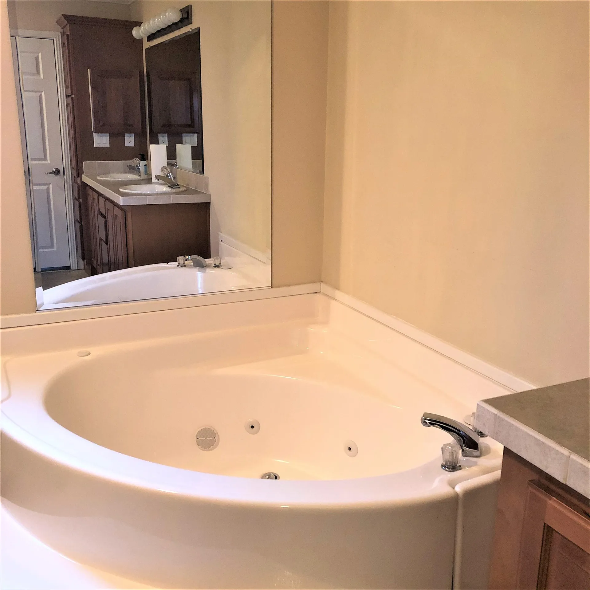 35 Sawmill Ridge Sandown NH 03873