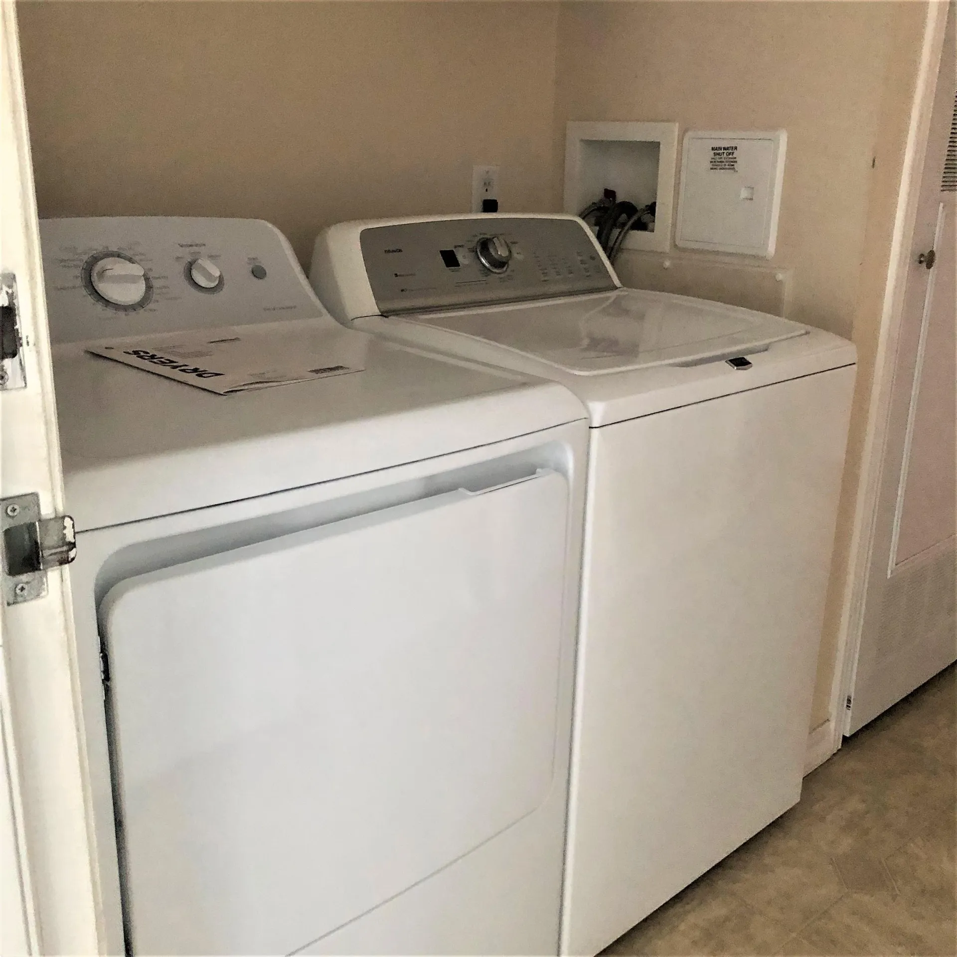 35 Sawmill Ridge Sandown NH 03873