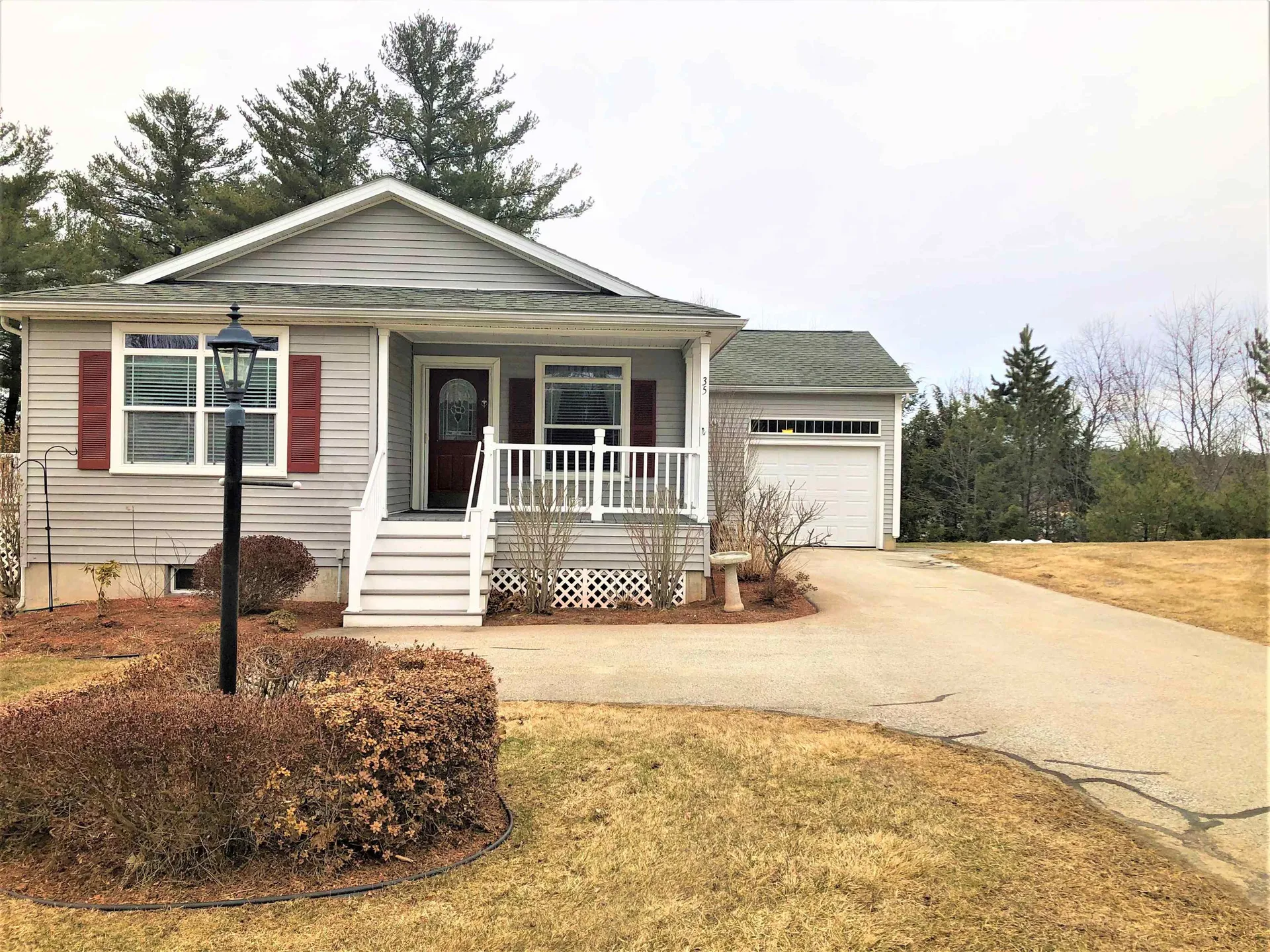 35 Sawmill Ridge Sandown NH 03873