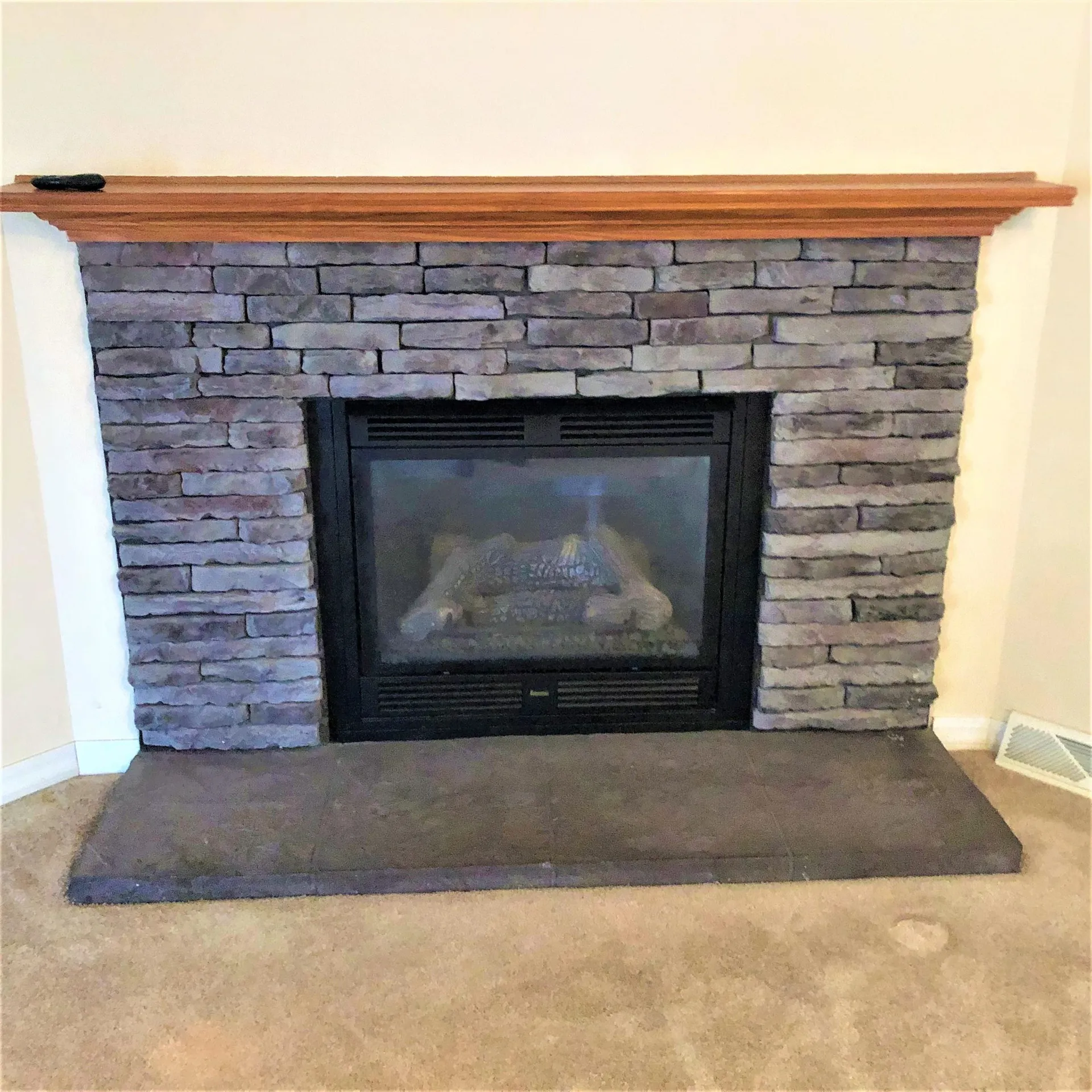 35 Sawmill Ridge Sandown NH 03873