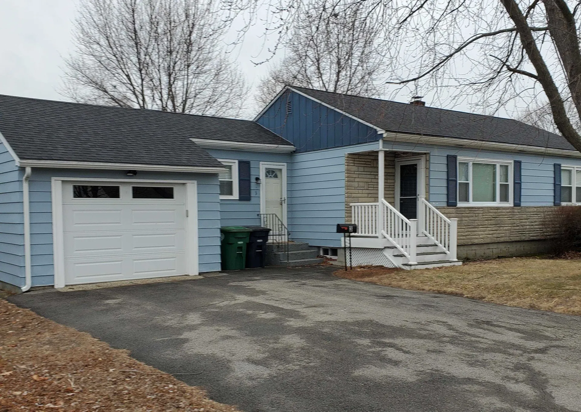 3 Joffre Street Nashua NH 03060
