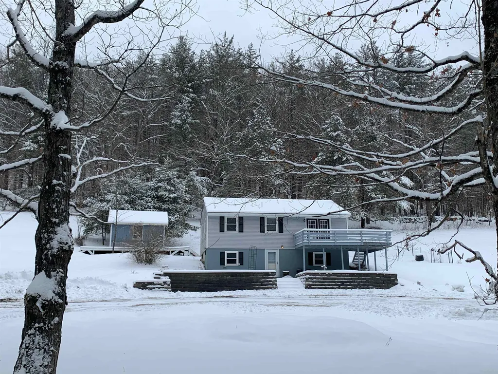 2943 Cox District Road Woodstock VT 05091