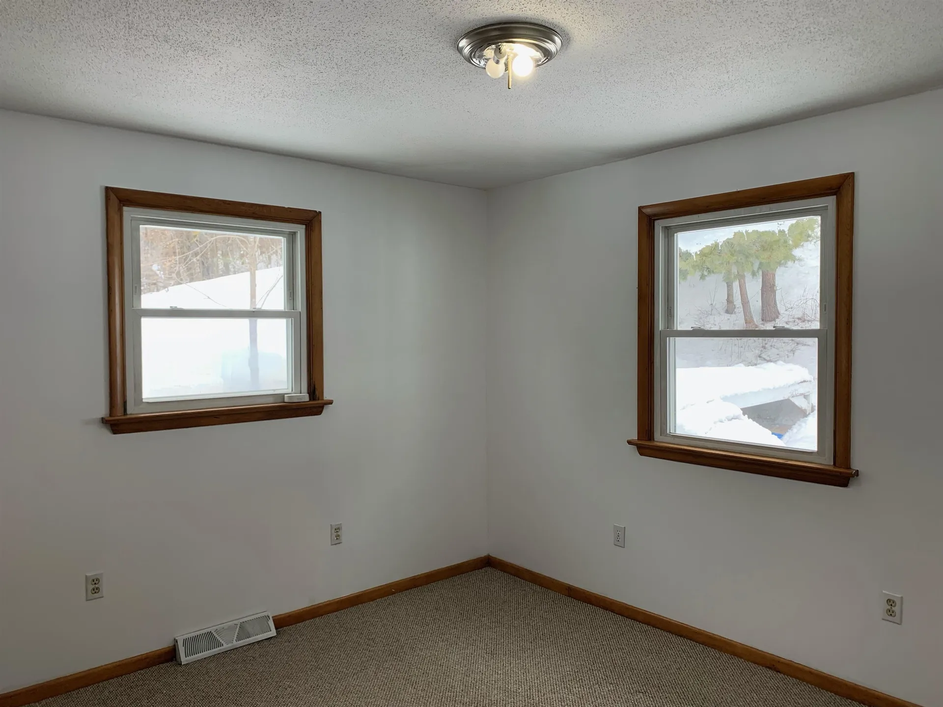 2943 Cox District Road Woodstock VT 05091