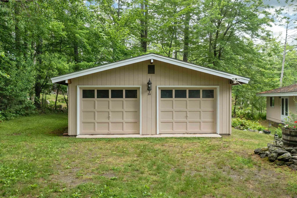 34 Basin Road Tuftonboro NH 03816